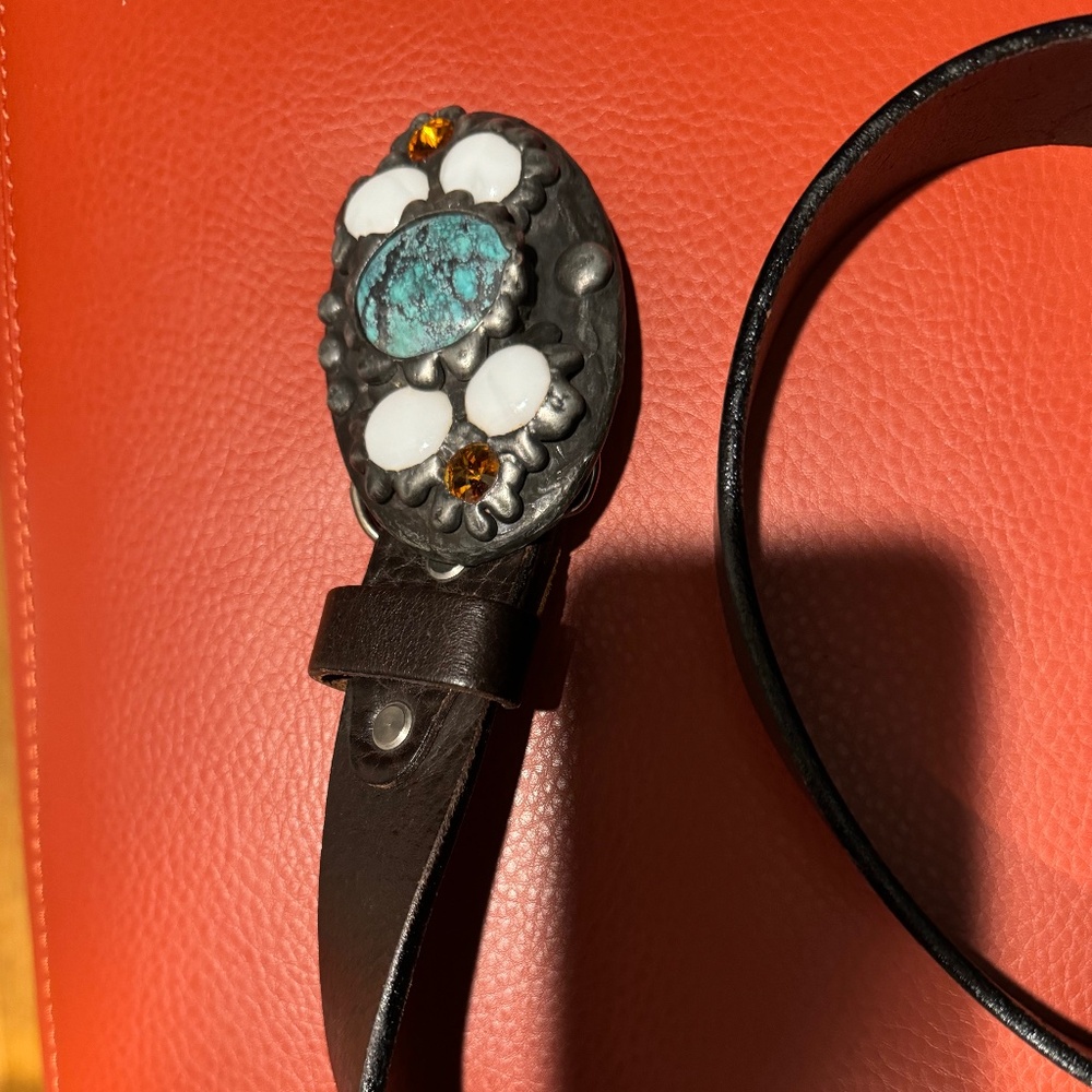 Mikal Winn pewter belt buckle signed by the artist 2000